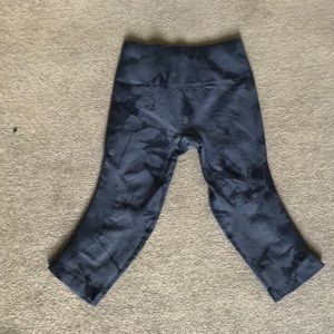 SOLD Lululemon flow and go Cropped Leggings